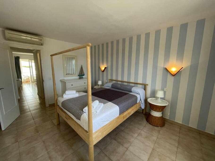 Mitjana Apartamento Con Piscina Ciutadella  Eksteriør bilde